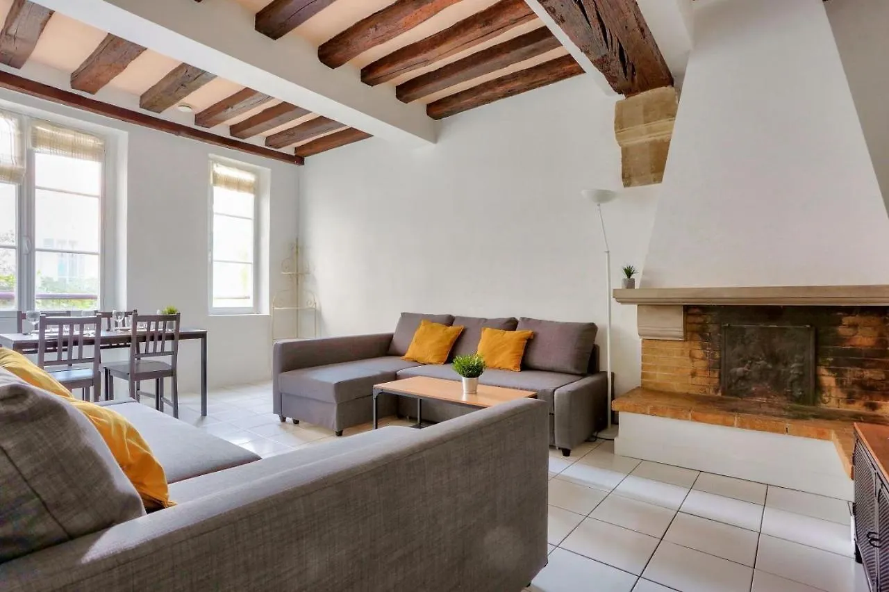 Appartement Quartier Notre Dame De Paris France