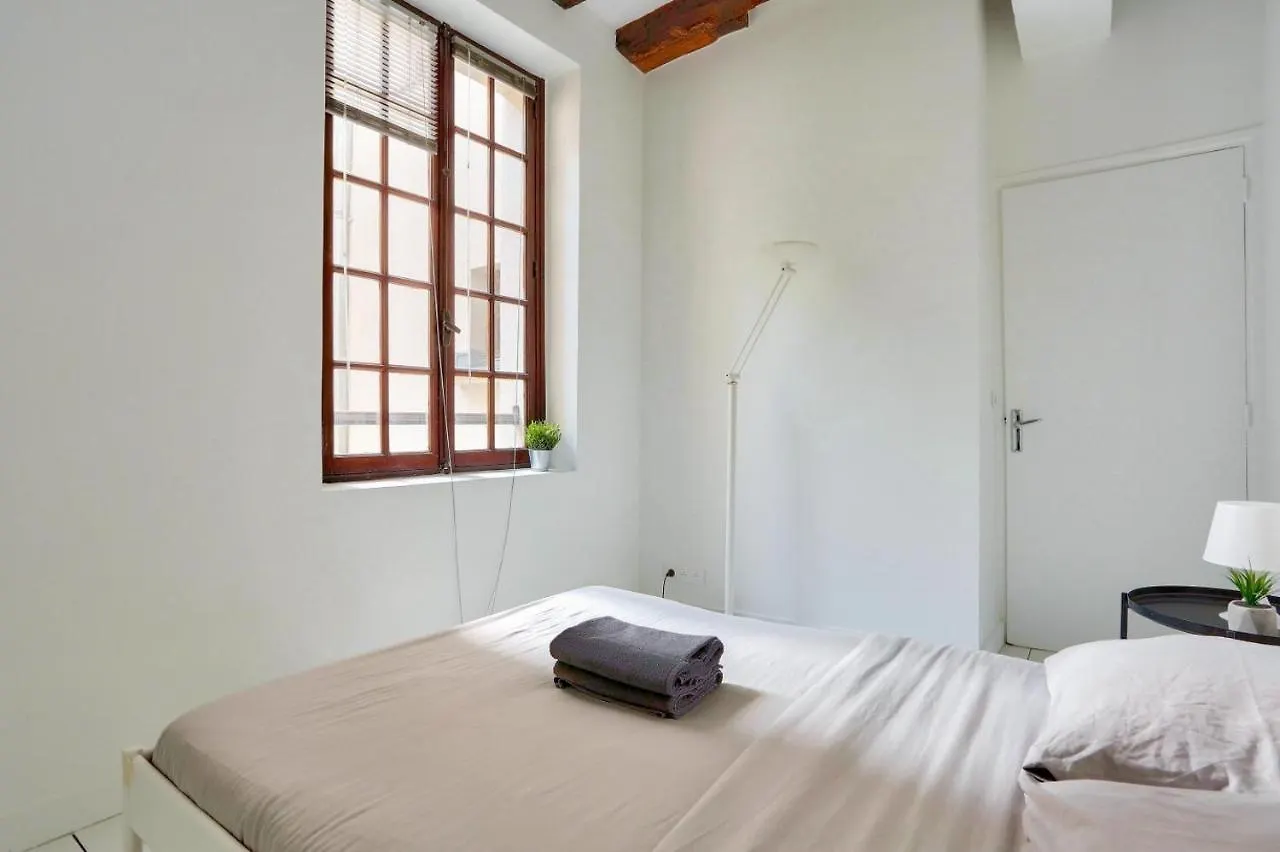 Appartement Quartier Notre Dame De Paris Apartment